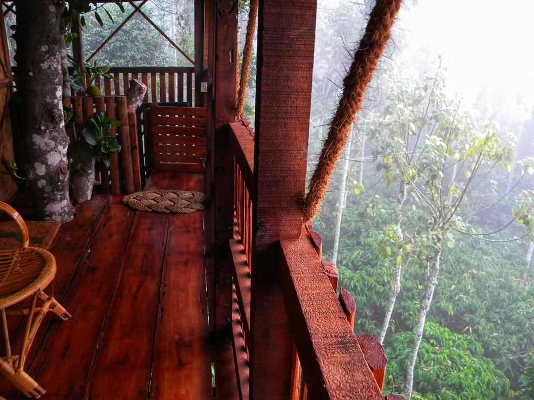 Greens Tree House & Wood House Sultan Bathery Exterior photo
