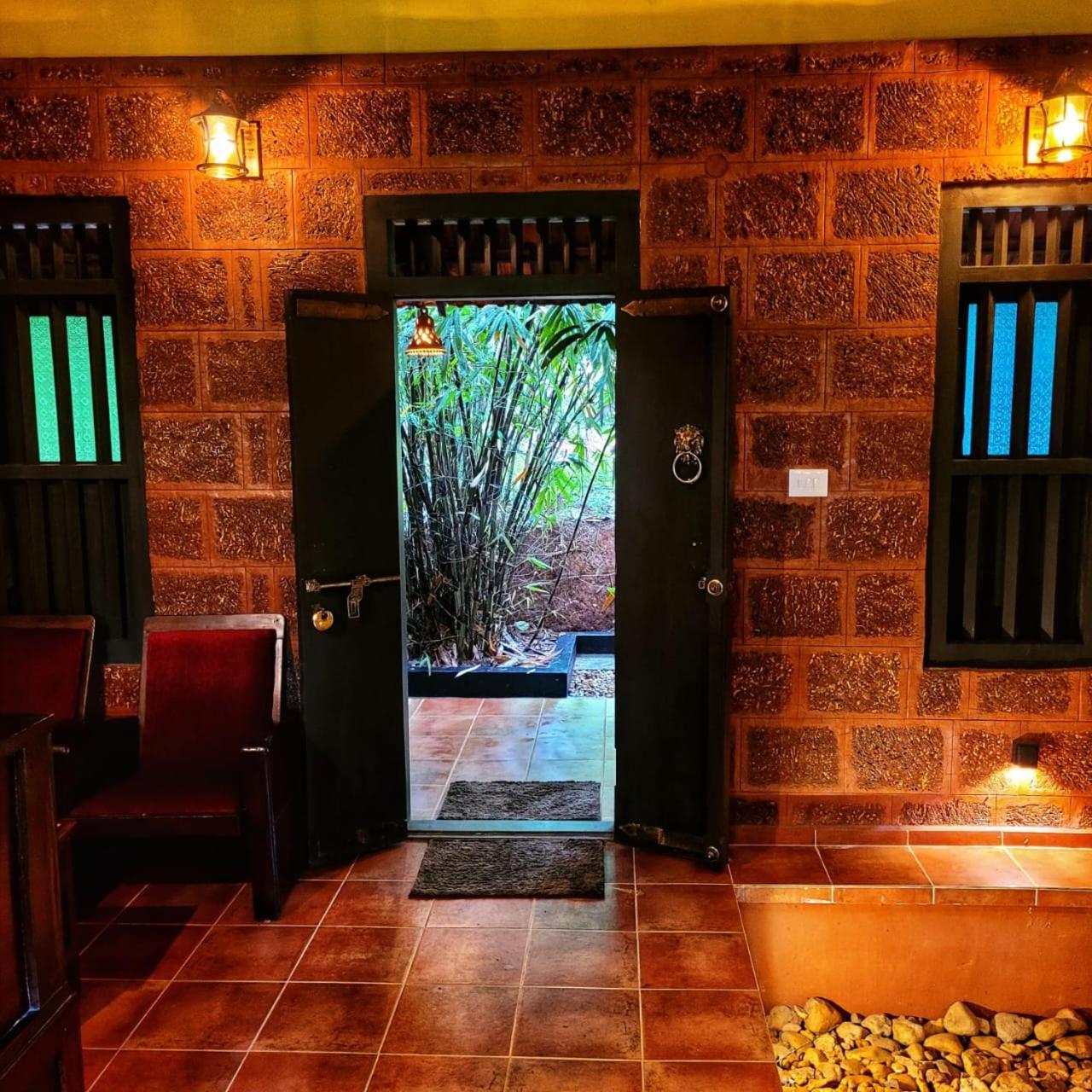 Greens Tree House & Wood House Sultan Bathery Exterior photo