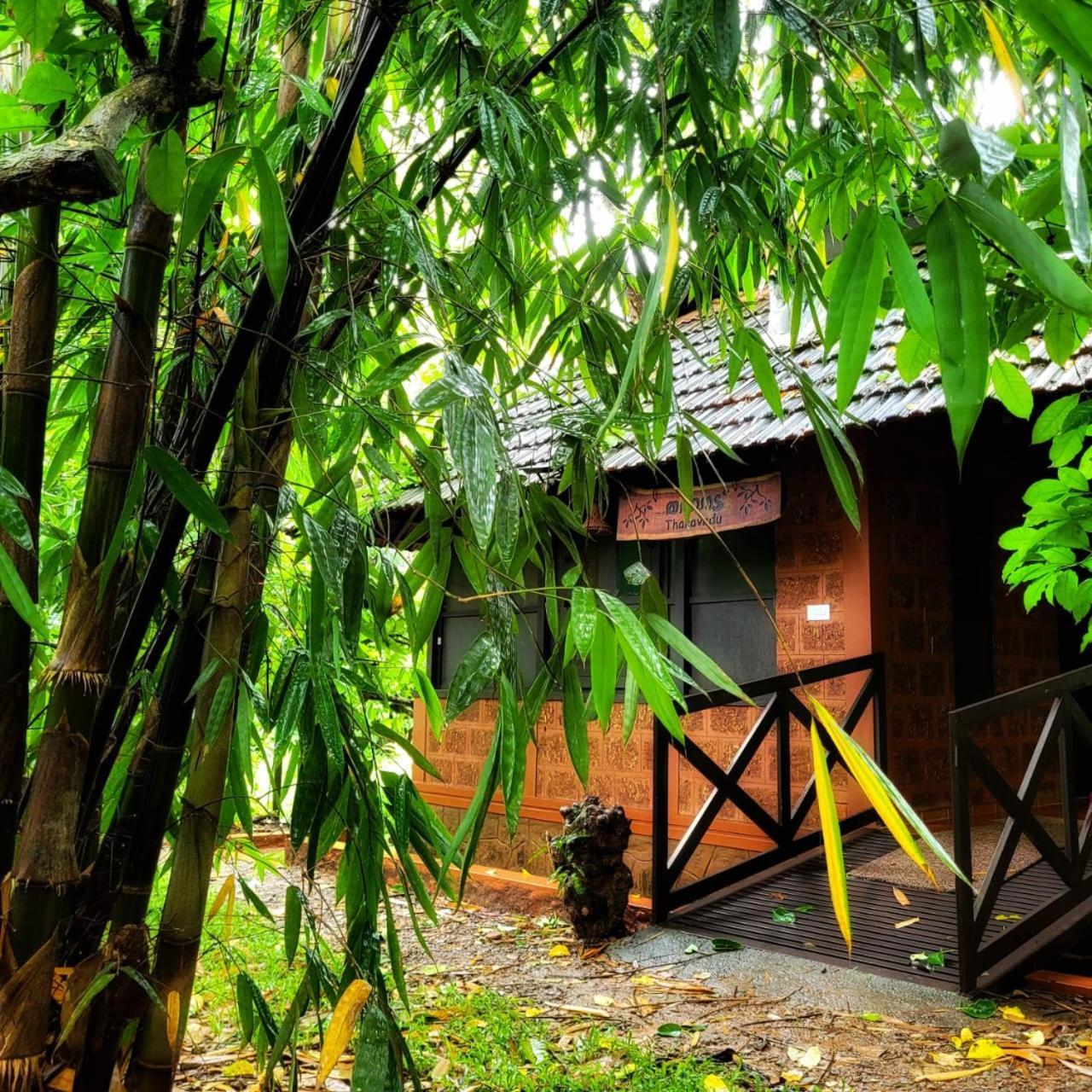 Greens Tree House & Wood House Sultan Bathery Exterior photo